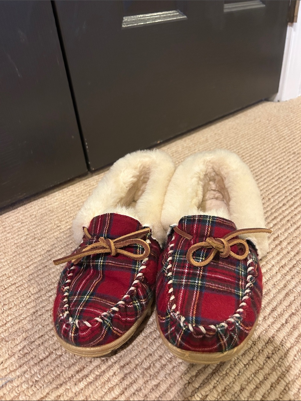 Women’s Tartan Plaid Shearling Moccasin Slippers - Red